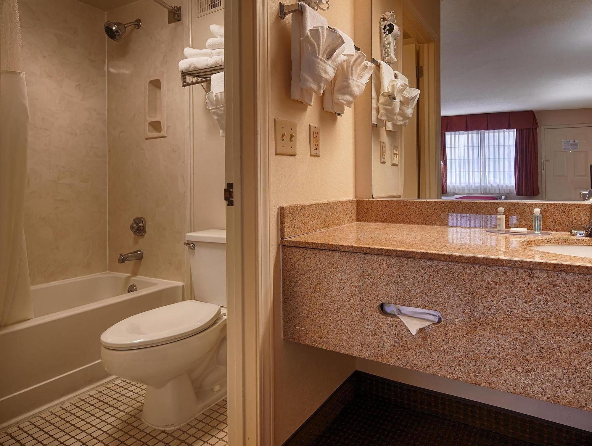 Best Western Airport Inn Pearl Exterior foto