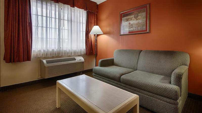 Best Western Airport Inn Pearl Exterior foto